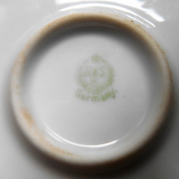 RS Germany 10 1/2" Cake Plate 2 Handled Hand Painted White, Pink & Yellow Roses - Picture 7 of 7